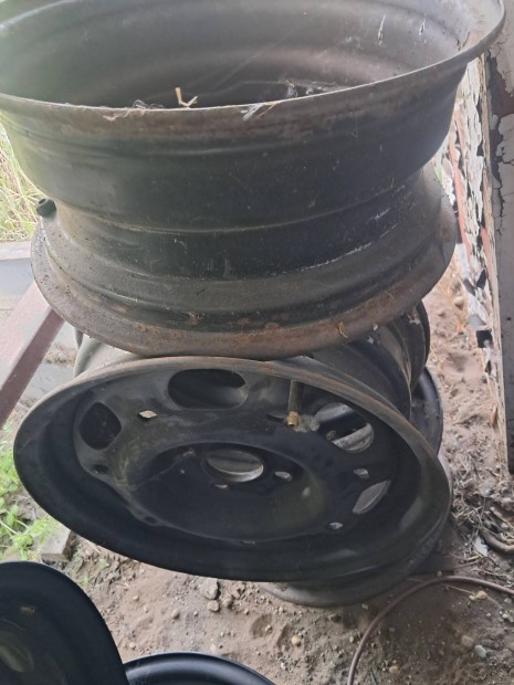 4x100 14" Vw Volkswagen felni 4db 16000ft