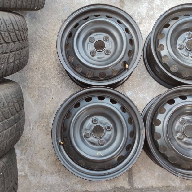 4x100 15 Gyári Toyota Kia Hyundai suzuki acélfelni 42000ft 4db/87/