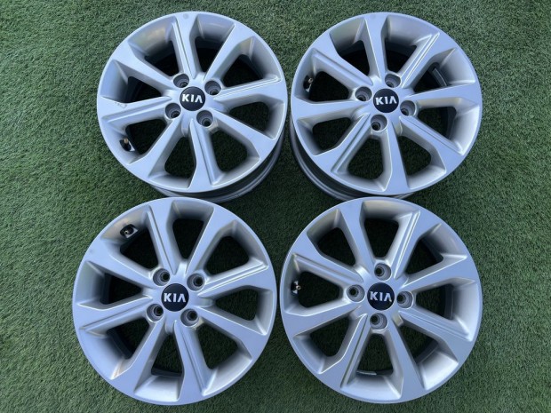 4x100 15" Kia gyári alufelni 6Jx15h2 ET46