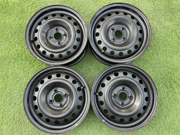 4x100 15" Kia gyri lemezfelni 5,5Jx15h2 ET36