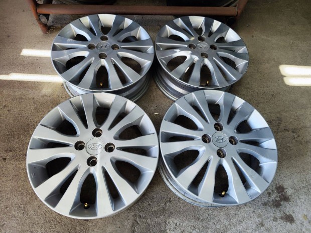 4x100 16" Gyári Hyundai i20 Alufelni Felni 90Garage #1303