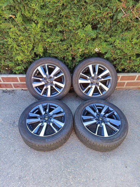 4x100 16 / 16" Gyári Nissan alufelni 195/55 R16 Uniroyal nyári gumi