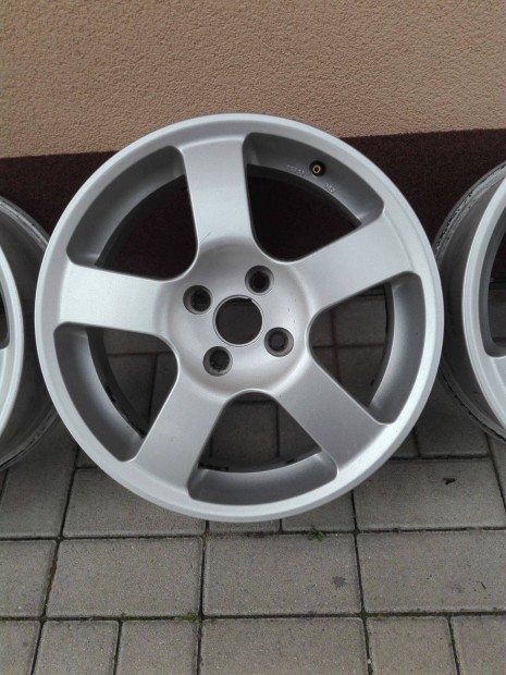 4x100 16 coll Renault Dacia alufelni garnitra
