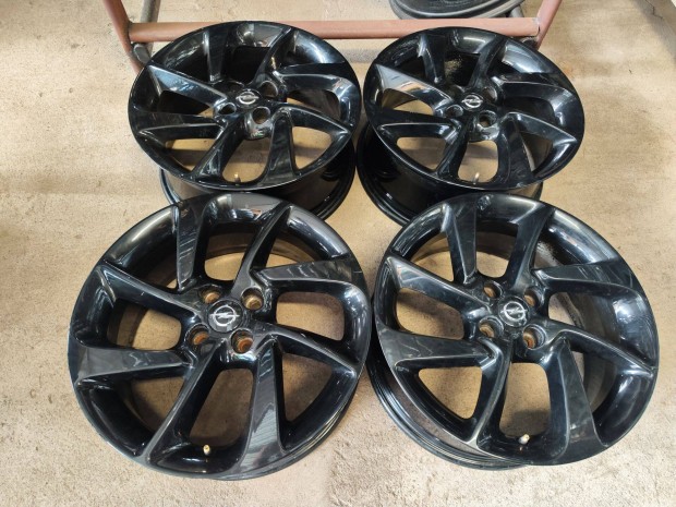 4x100 17" Gyri Opel Adam Alufelni Felni 90Garage #710