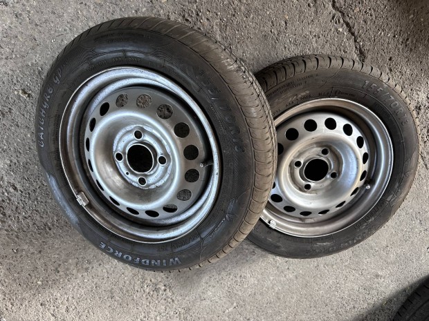 4x100 Nissan Micra