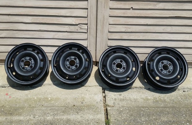 4x100 R14 Renault Felni garnitra Dacia Nissan