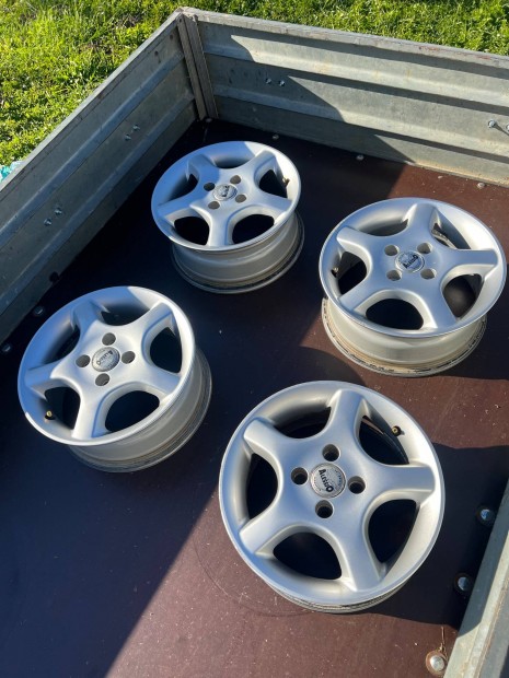 4x100 R14 alufelni