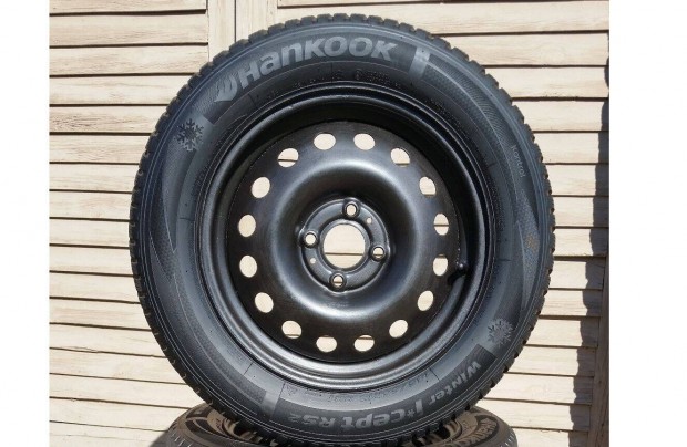 4x100 R15 Nissan Felni nagyon jó téli gumival 185/65 Renault Dacia