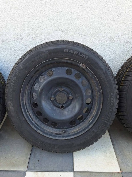 4x100 -as 15 col lemezfelni tligumikkal Opel Chevrolet Fiat Daewoo