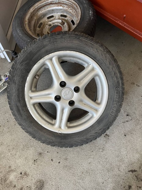 4x100 alufelni 185/60 r14 nyri gumikkal 