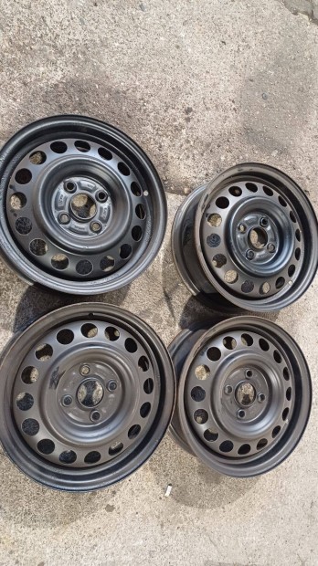 4x100-as 14"-es Suzuki Ignis acélfelni garnitúra kitűnő állapotban