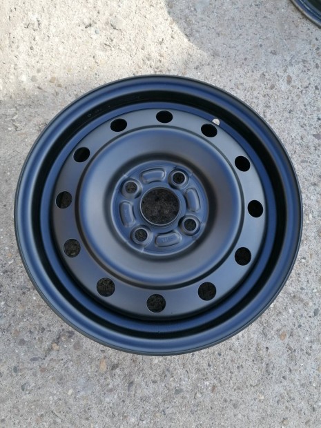 4x100-as, 14-es Suzuki Swift ll felni 