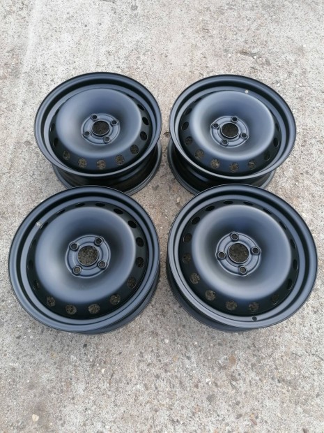 4x100-as, 15-ös Fiat Grande Puntó felni