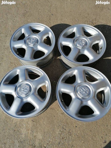 4x100-as, 15-s Vw Alufelni