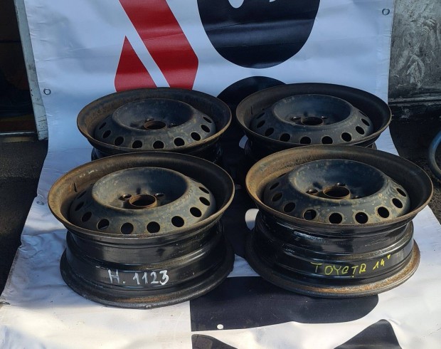 4x100 lyukosztású 5,5J 14" használt (gyári felni) Toyota lemezfelni