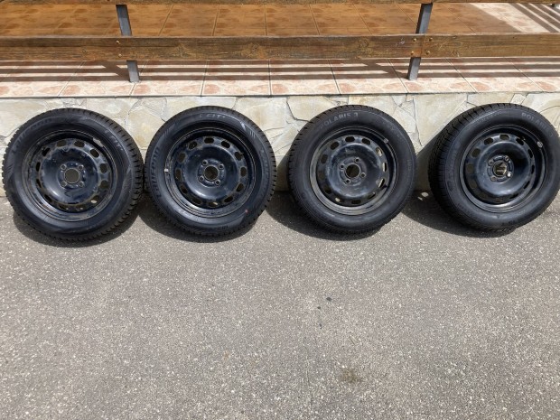 4x108 15" Ford Focus acélfelni teli gumikkal