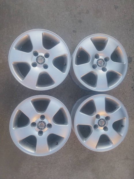 4x108 15 alufelni Mazda Ford.Citroen Peugeot felni 15"