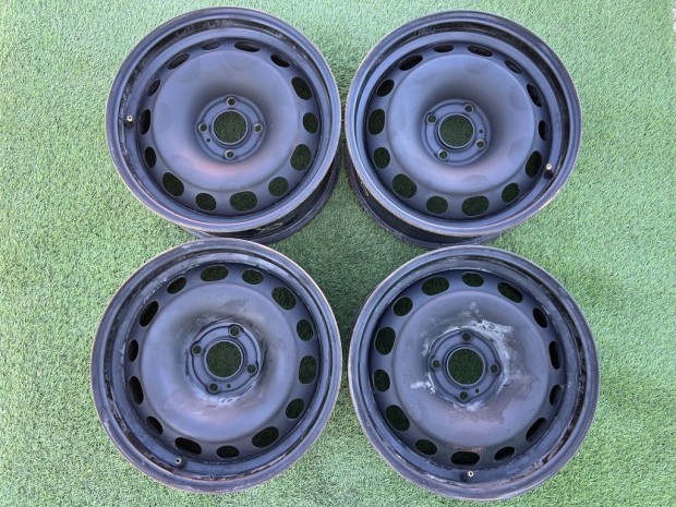 4x108 16" Peugeot gyári lemezfelni 7Jx16h2 ET32