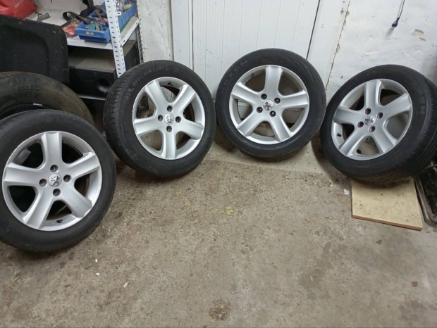 4x108 16 col gyári Peugeot alufelni 205/55 r16 gumikkal