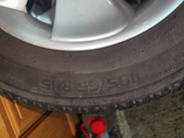 4x108 Ford alufelni nyri gumival