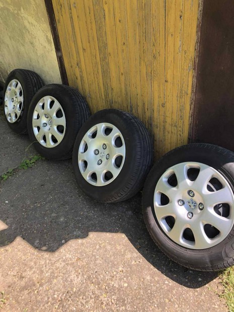 4x108 Peugeot Citron lemezfelni 195/65 R15