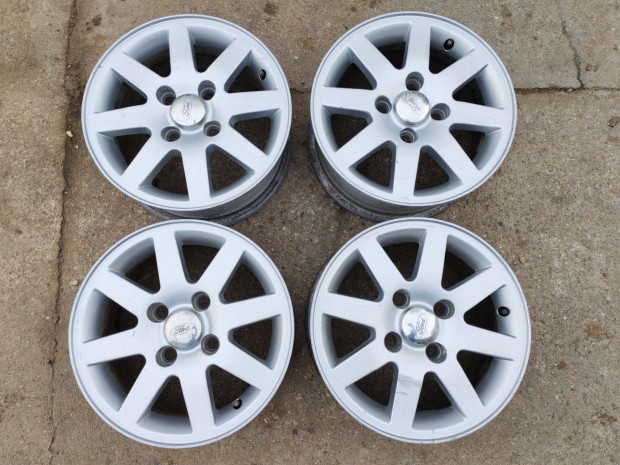 4x108 R14 Gy�ri Ford Alufelni