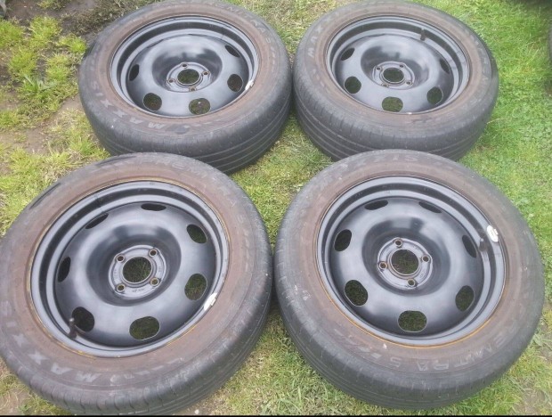 4x108 gyári Citroen/Peugeot lemezfelni 215/55R16 nyári gumival