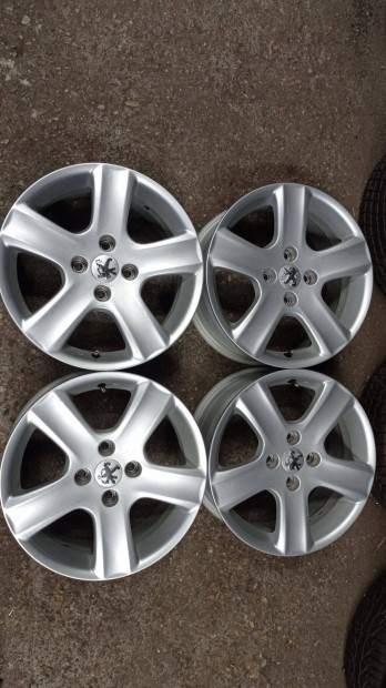 4x108 lyukoszt�s� 16 colos haszn�lt sz�p �llapot� Gy�ri Peugeot alu