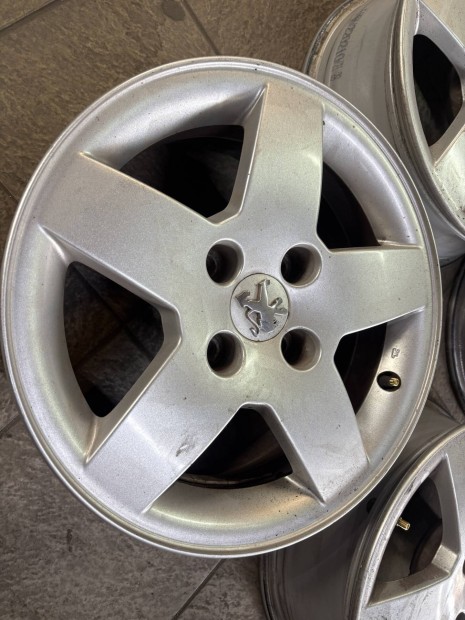 4x108 peugeot citroen 15" alufelni