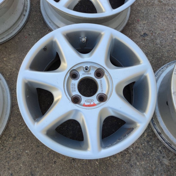 4x114,3 15 Gyri Ford alufelni 38000ft a 4db/208/