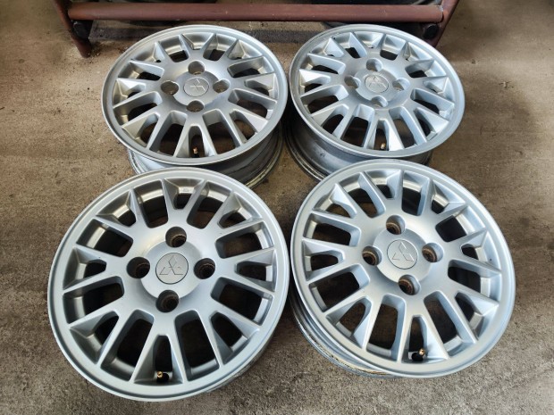 4x114,3 15" Gyári Mitsubishi Alufelni Felni 90Garage #1165