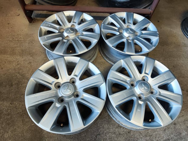 4x114,3 15" Gyári Mitsubishi Alufelni Felni 90Garage #1319