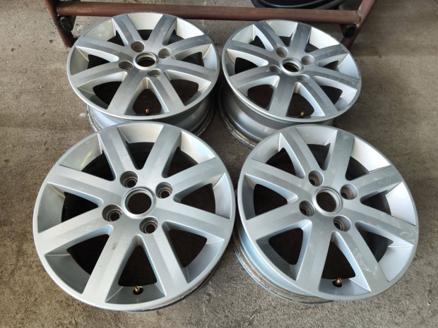 4x114,3 15" Gyri Mitsubishi Alufelni Felni 90Garage #598