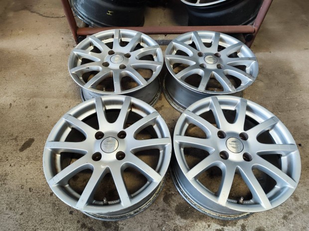 4x114,3 16" Gyri Nissan Alufelni Felni 90Garage #865