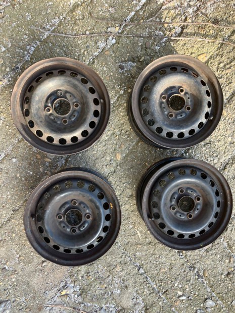 4x114,3 5,5x14" lemezfelni Mitsubishi Smart Suzuki Nissan Hyundai