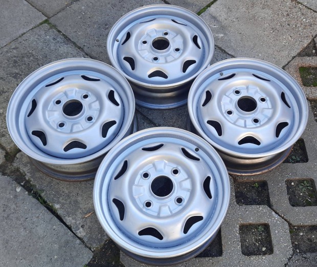 4x114.3 Eredeti Suzuki Aclfelni 13"