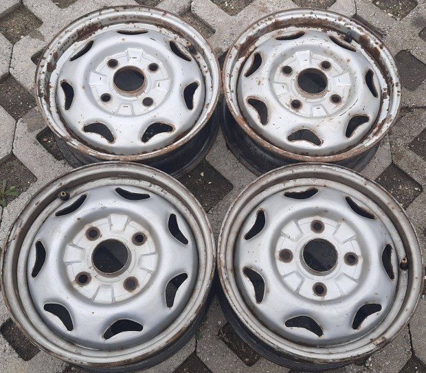 4x114.3 Gy�ri Suzuki Lemezfelni 13"