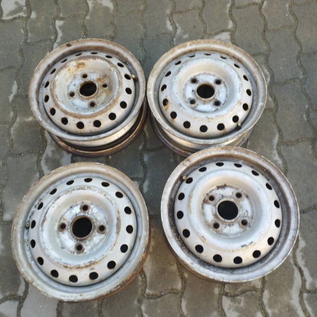 4x114.3 Honda lemezfelni garnitra 