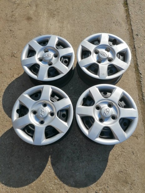 4x114,3-as, 14-es Hyundai felni 