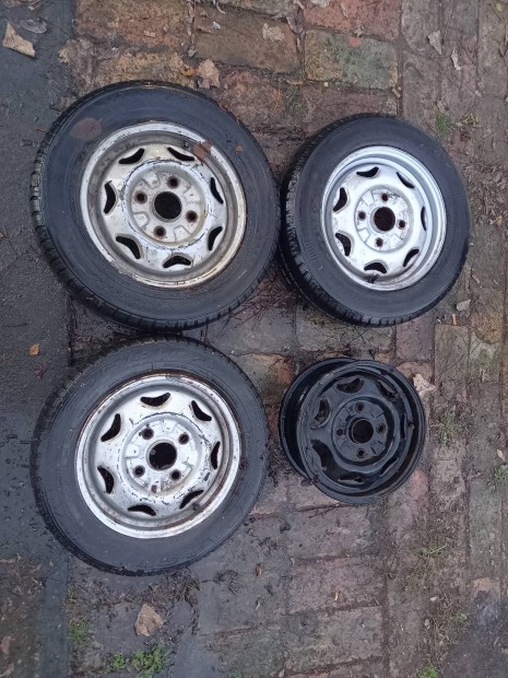 4x114.3 suzuki swift lemezfelnik