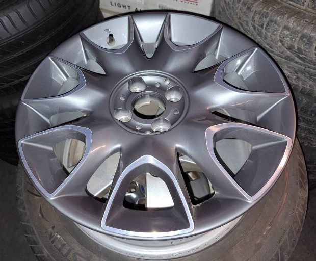 4x98 Fiat 500, Lancia Y, Alfa Mito alufelni garnit�ra, 16 os