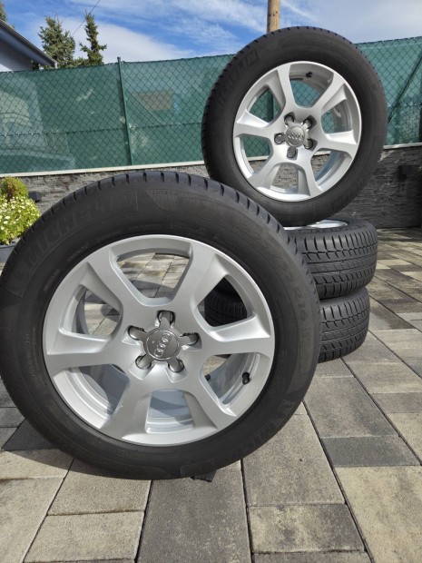 4x Audi 16" alufelni 225/55 r16 nyári gumival!