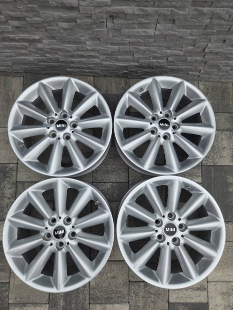4x Mini 17" alufelni 5x112 nyomásmérősensorral!