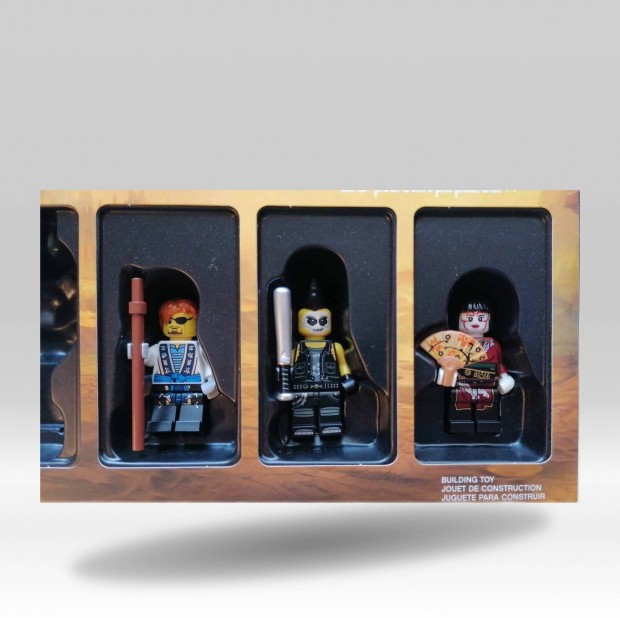 5005257 Lego Ninjago exkluzv Toys R Us minfigurk, Bricktober 