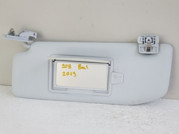 504175 Peugeot 208, Bal Napellenz. Tkrrel Szerelt.
