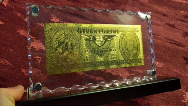 50-dik születésnap luxus ajándék, ritka 50 Forint arany UNC bankjegy