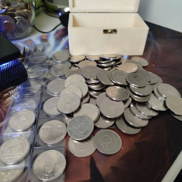 50 forintos emlékérmék (112db)