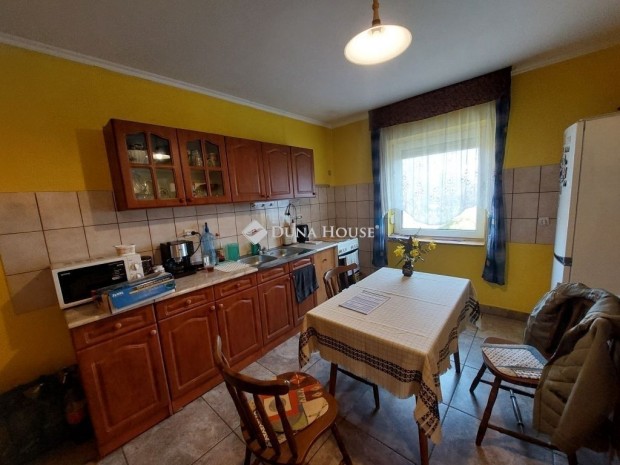 50 nm-es h�z elad� Baja