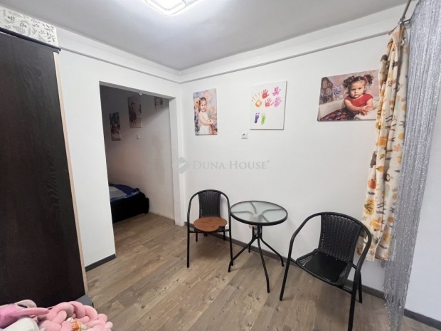 50 nm-es lak�s elad� Balatonf�red