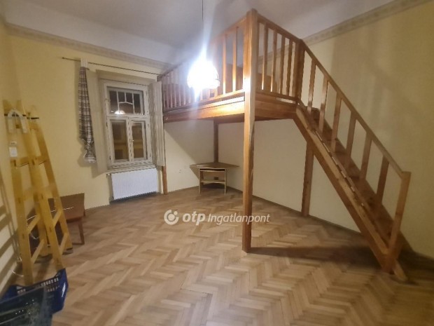 50 nm-es lak�s elad� Eger